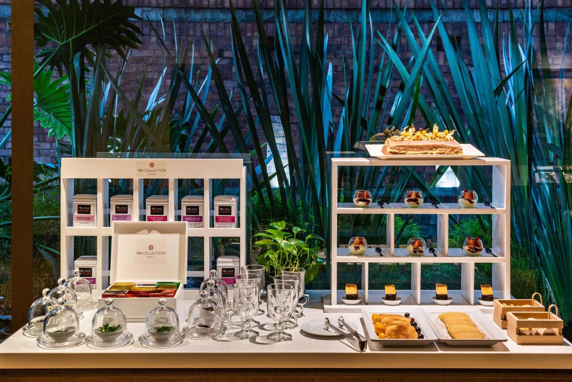 Готель Nh Collection Bogota Andino Royal Екстер'єр фото A buffet at a hotel
