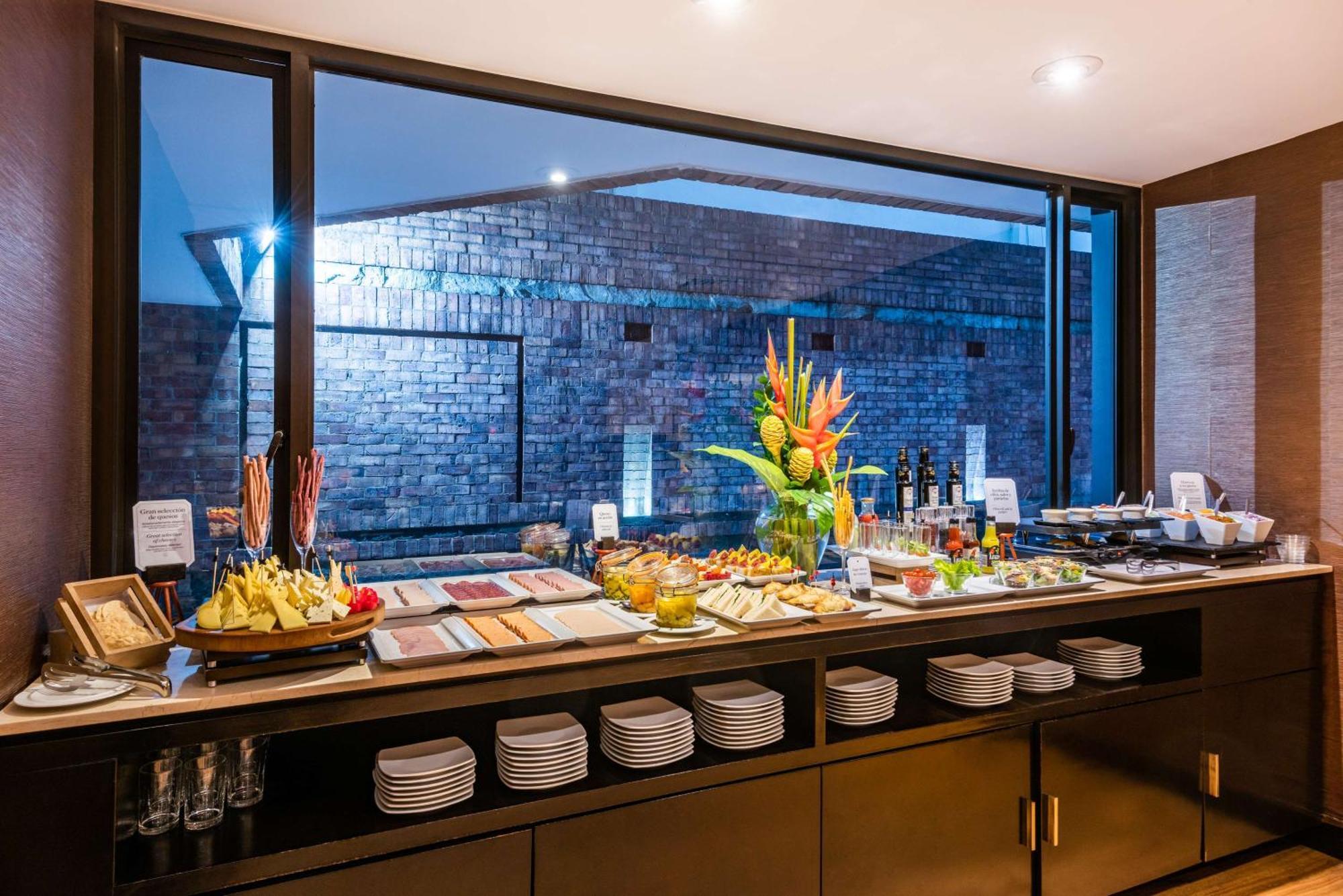 Готель Nh Collection Bogota Andino Royal Екстер'єр фото The Club at Changi Airport