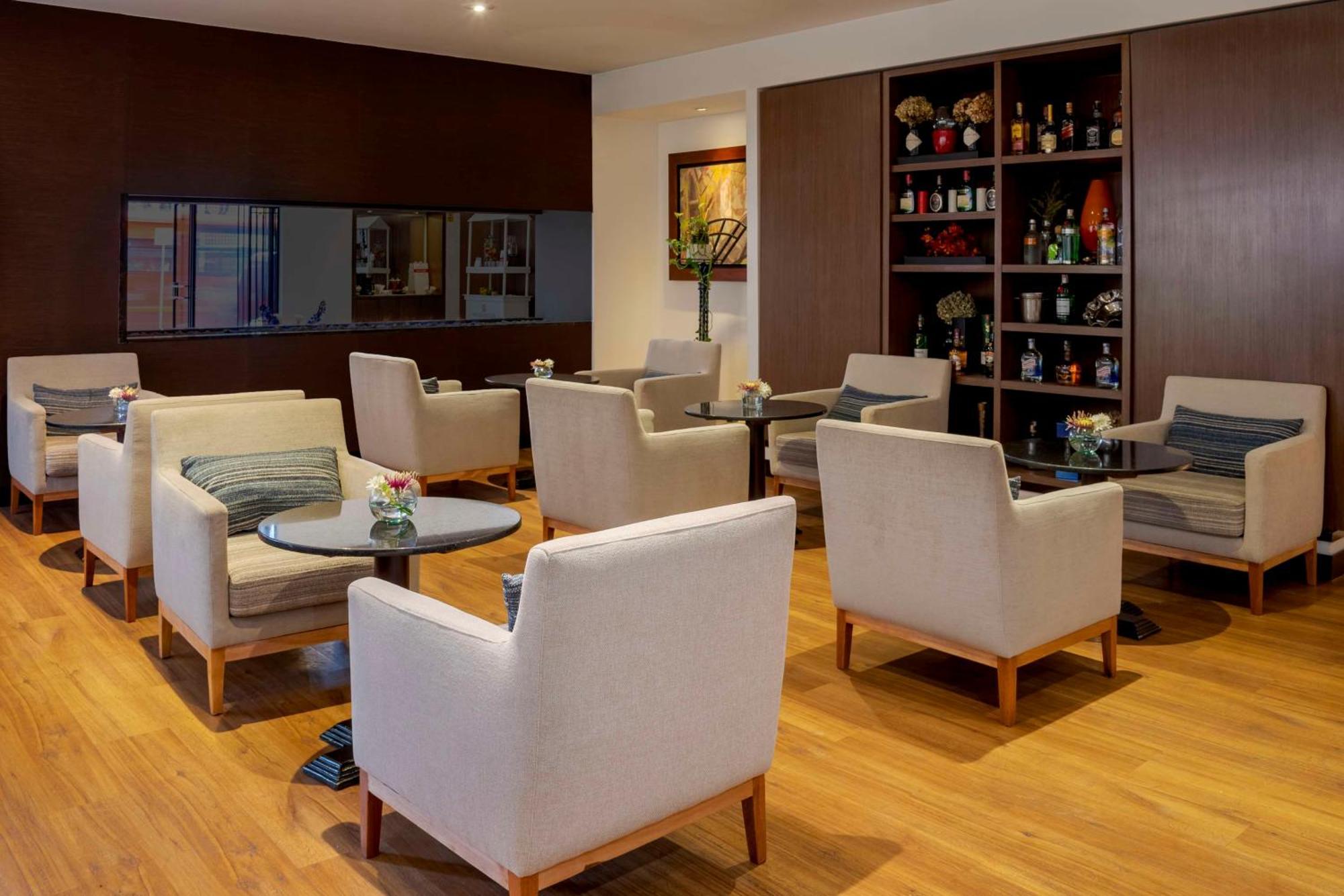 Готель Nh Collection Bogota Andino Royal Екстер'єр фото The lounge at the airport
